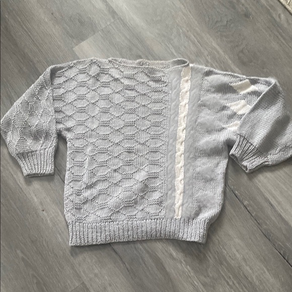 Sweaters - Gray and Cream Textured Knit Crew Neck Sweater